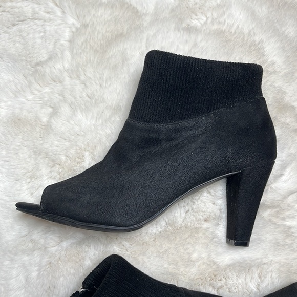 Mootsies Tootsies open toed ankle boots - Picture 3 of 16
